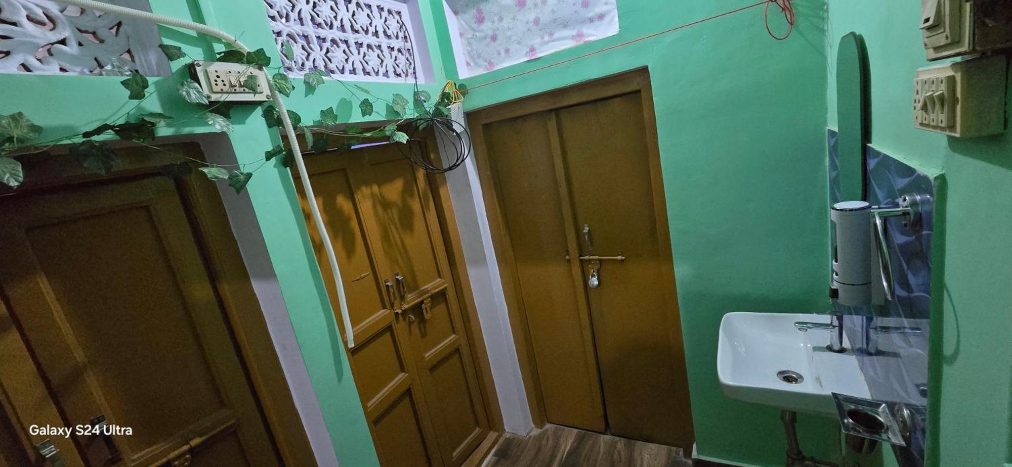 Kashi Dham Homestay Varanasi Luaran gambar